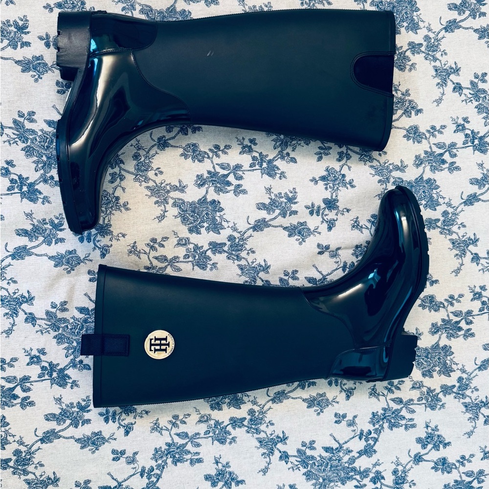 Tommy Hilfiger Navy Rain Boots - Picture 3 of 5